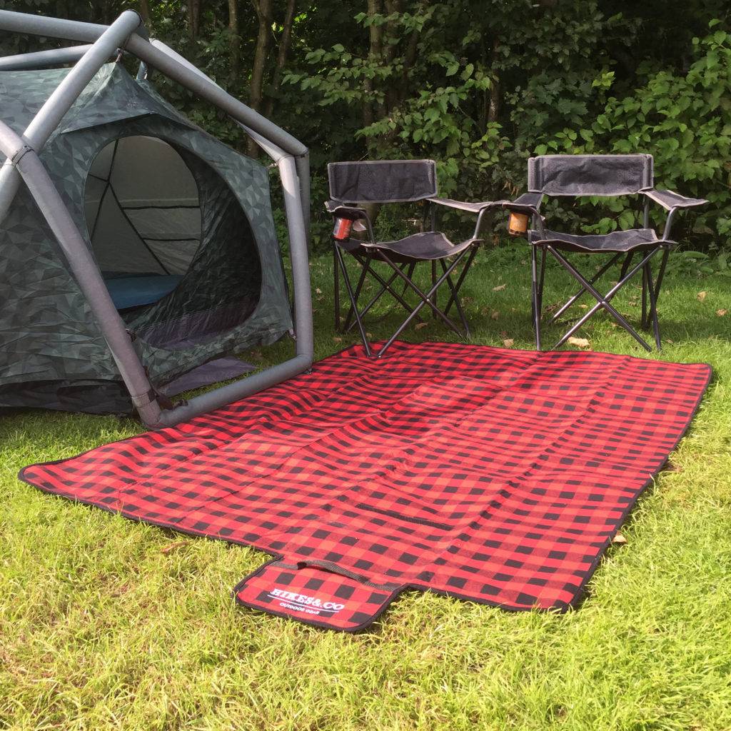 Buffalo plaid picnic camping blanket