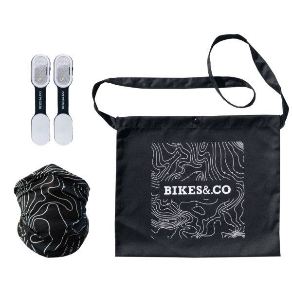 Commuter cyclist kit bag