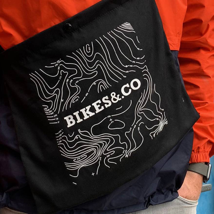 Free musette bag with your first month